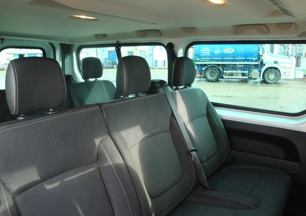 Renault Trafic cena 77000 przebieg: 217500, rok produkcji 2017 z Żuromin małe 137